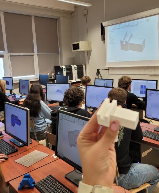 Praktyczne warsztaty i wykłady z zakresu wyboru ścieżek edukacyjnych i zawodowych cd.